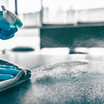 DeSalin Eco nettoyant désinfectant écologique toute surface, avec protection antibactérienne